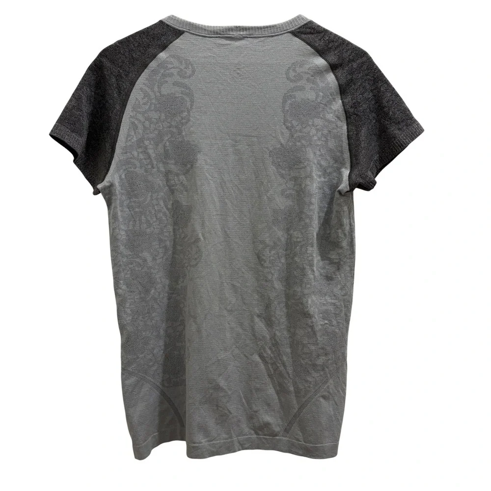 Lululemon Swiftly Tech Short Sleeve Crew Grey Floral Jacquard Shirt Size 12